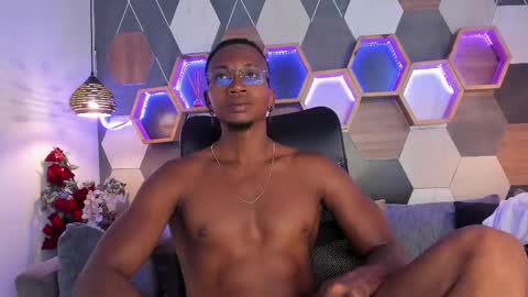   online show from 03-05-25, 08:32