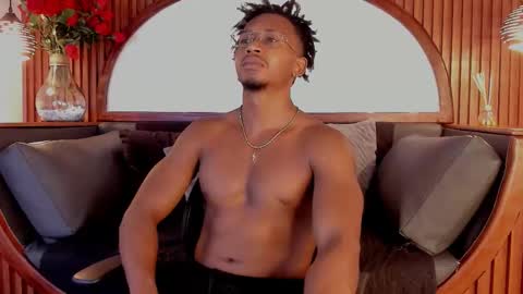   online show from 12-18-25, 04:07