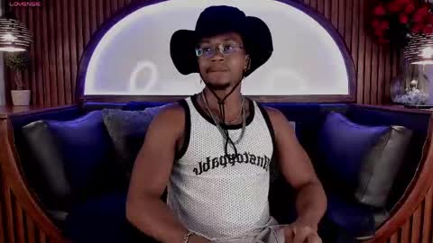 Snapshot of jamalmyst_ chatting on 05-25-26, 08:26 online show from 05-25-26, 08:26