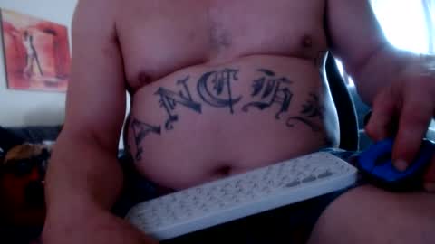 what you in too online show from 01-06-25, 09:32