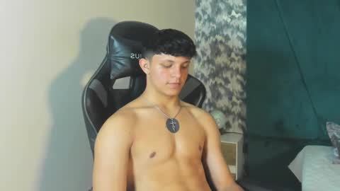 jamesgolden_ online show from 03-05-25, 12:27