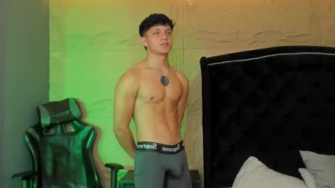 jamesgolden_ online show from 11-27-25, 02:52