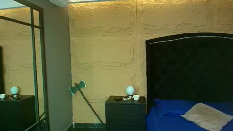 jamesgolden_ online show from 12-05-25, 02:58