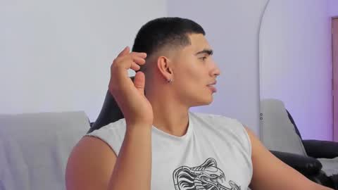 James Gray online show from 02-11-25, 06:40