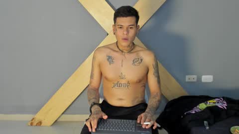 Snapshot of jamesinked_ chatting on 12-10-24, 10:26 Jamesinked  online show from 12-10-24, 10:26