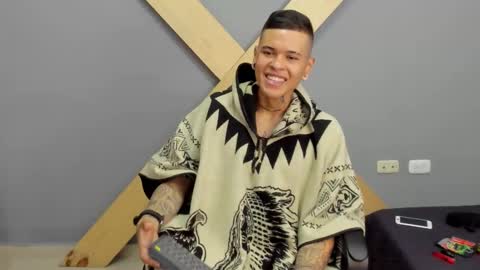 Snapshot of jamesinked_ chatting on 12-19-24, 02:35 Jamesinked  online show from 12-19-24, 02:35