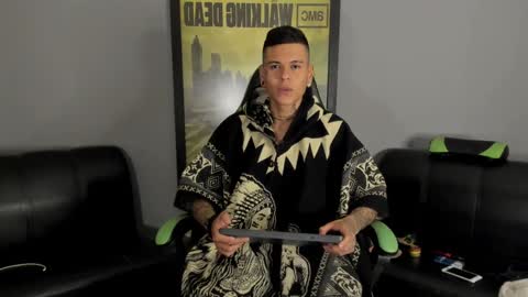 Snapshot of jamesinked_ chatting on 12-20-24, 01:58 Jamesinked  online show from 12-20-24, 01:58