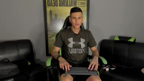 Snapshot of jamesinked_ chatting on 12-21-24, 05:03 Jamesinked  online show from 12-21-24, 05:03