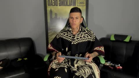 Snapshot of jamesinked_ chatting on 12-23-24, 04:22 Jamesinked  online show from 12-23-24, 04:22