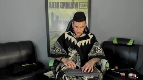 Snapshot of jamesinked_ chatting on 12-30-24, 07:21 Jamesinked  online show from 12-30-24, 07:21