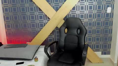 Snapshot of jamesinked_ chatting on 01-07-25, 02:08 Jamesinked  online show from 01-07-25, 02:08