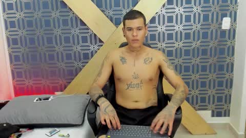 Snapshot of jamesinked_ chatting on 01-10-25, 05:24 Jamesinked  online show from 01-10-25, 05:24