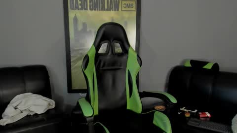 Snapshot of jamesinked_ chatting on 01-27-25, 07:56 Jamesinked  online show from 01-27-25, 07:56