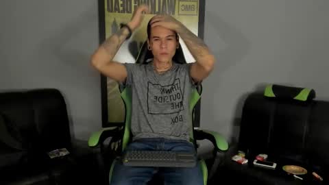 Snapshot of jamesinked_ chatting on 02-03-25, 02:03 Jamesinked  online show from 02-03-25, 02:03