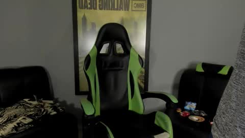 Snapshot of jamesinked_ chatting on 02-04-25, 03:44 Jamesinked  online show from 02-04-25, 03:44