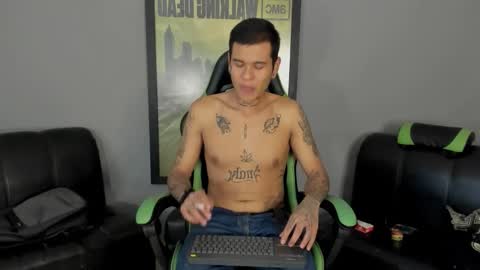 Snapshot of jamesinked_ chatting on 02-07-25, 05:18 Jamesinked  online show from 02-07-25, 05:18