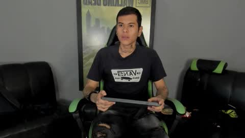 Snapshot of jamesinked_ chatting on 02-09-25, 06:26 Jamesinked  online show from 02-09-25, 06:26