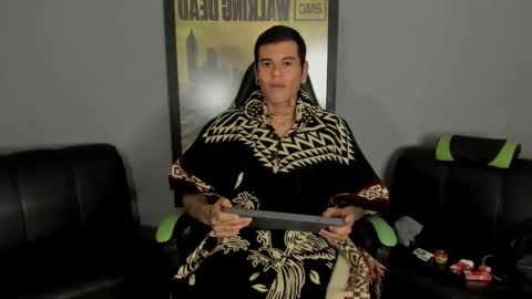 Snapshot of jamesinked_ chatting on 02-16-25, 05:04 Jamesinked  online show from 02-16-25, 05:04