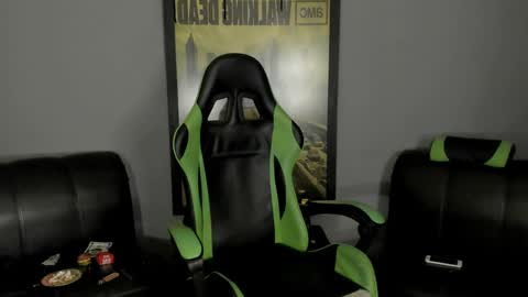 Snapshot of jamesinked_ chatting on 02-26-25, 12:49 Jamesinked  online show from 02-26-25, 12:49