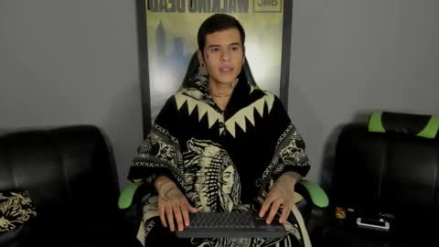 Snapshot of jamesinked_ chatting on 03-07-25, 02:15 Jamesinked  online show from 03-07-25, 02:15