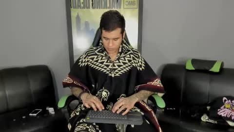 Snapshot of jamesinked_ chatting on 03-08-25, 06:05 Jamesinked  online show from 03-08-25, 06:05