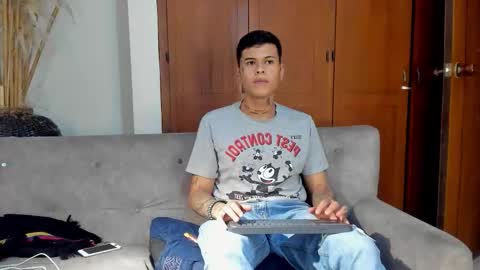 Snapshot of jamesinked_ chatting on 10-18-25, 02:47 Jamesinked  online show from 10-18-25, 02:47