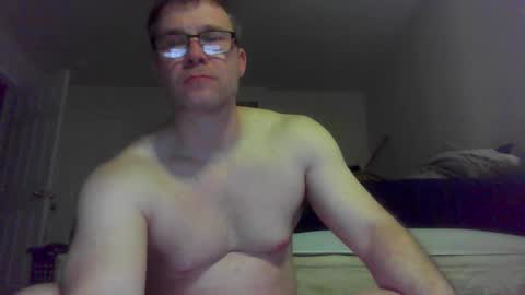 Snapshot of jamesjewels chatting on 03-22-26, 01:20 jamesjewels online show from 03-22-26, 01:20