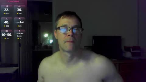 Snapshot of jamesjewels chatting on 03-30-26, 01:06 jamesjewels online show from 03-30-26, 01:06