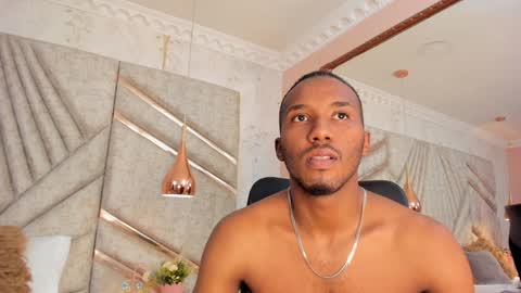 Snapshot of jamesparck chatting on 01-09-25, 06:26 James online show from 01-09-25, 06:26