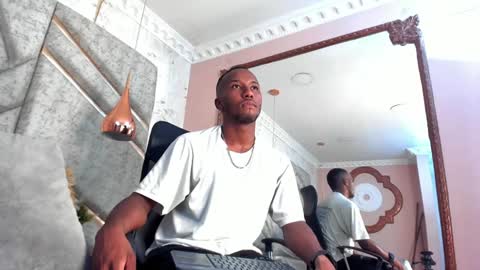 Snapshot of jamesparck chatting on 01-23-25, 05:52 James online show from 01-23-25, 05:52