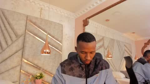 Snapshot of jamesparck chatting on 01-27-25, 12:16 James online show from 01-27-25, 12:16