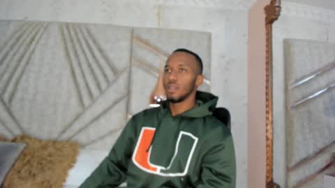 Snapshot of jamesparck chatting on 01-30-25, 12:06 James online show from 01-30-25, 12:06