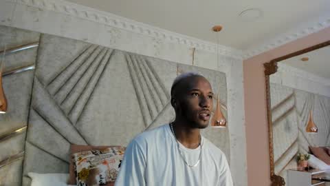 Snapshot of jamesparck chatting on 02-09-25, 12:08 James online show from 02-09-25, 12:08