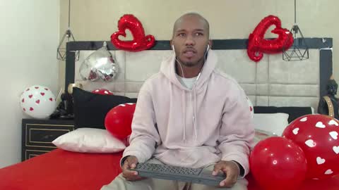 Snapshot of jamesparck chatting on 02-13-25, 10:12 James online show from 02-13-25, 10:12