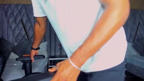 Snapshot of jamesparck chatting on 03-05-26, 11:34 James online show from 03-05-26, 11:34