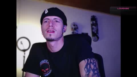 jamesss____ online show from 11-30-25, 09:30