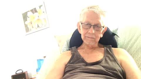 Snapshot of jamestheolder2 chatting on 09-21-25, 05:03 james age 75 online show from 09-21-25, 05:03