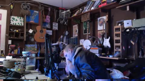 Jameswebbscope online show from 12-15-25, 04:39