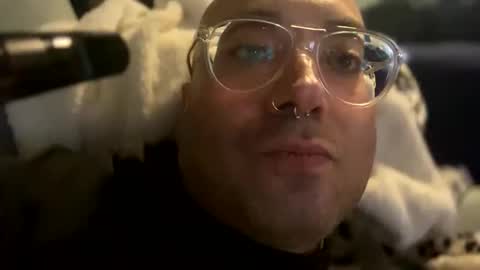 jamie19905 online show from 10-22-25, 02:01