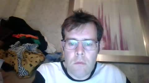 Snapshot of jamie516 chatting on 11-25-25, 09:59 jamie516 online show from 11-25-25, 09:59