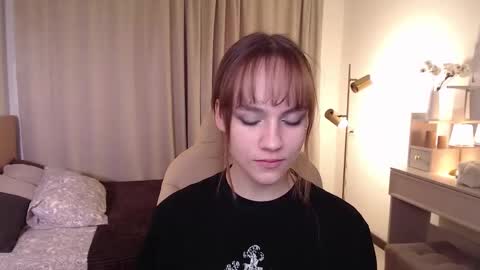 Snapshot of jamie_chung chatting on 11-25-25, 05:07 jamie_chung online show from 11-25-25, 05:07