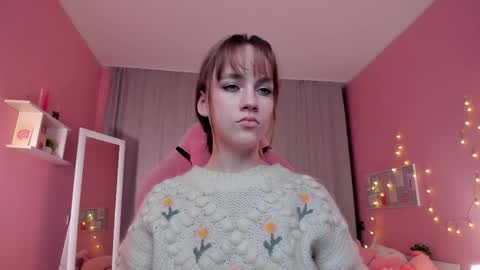 Snapshot of jamie_chung chatting on 11-27-25, 01:07 jamie_chung online show from 11-27-25, 01:07