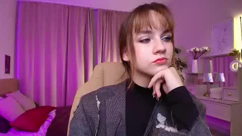 Snapshot of jamie_chung chatting on 12-04-25, 01:15 jamie_chung online show from 12-04-25, 01:15