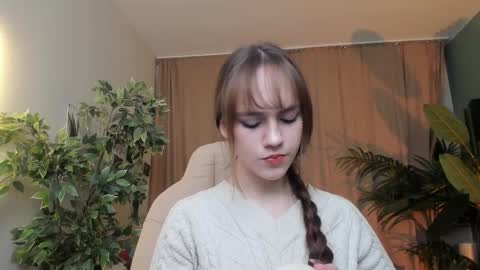 Snapshot of jamie_chung chatting on 12-14-25, 01:11 jamie_chung online show from 12-14-25, 01:11