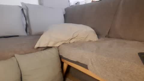 Snapshot of jamielonnas chatting on 12-22-24, 11:11 Jamie Lonnas online show from 12-22-24, 11:11