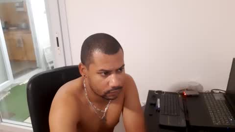 Snapshot of jamielonnas chatting on 12-03-25, 10:13 Jamie Lonnas online show from 12-03-25, 10:13