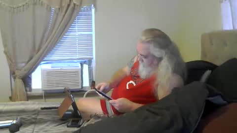 Snapshot of jamielove1975 chatting on 04-14-26, 11:33 jamielove1975 online show from 04-14-26, 11:33