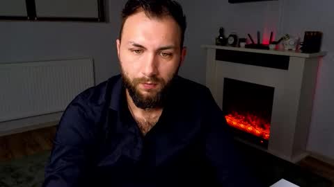 Snapshot of jamienoxus chatting on 11-13-25, 07:07 Robbie online show from 11-13-25, 07:07