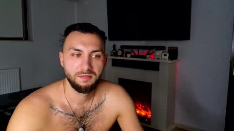 Snapshot of jamienoxus chatting on 11-19-25, 06:24 Robbie online show from 11-19-25, 06:24