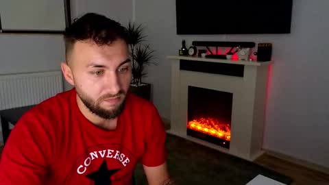 Snapshot of jamienoxus chatting on 11-22-25, 06:56 Robbie online show from 11-22-25, 06:56